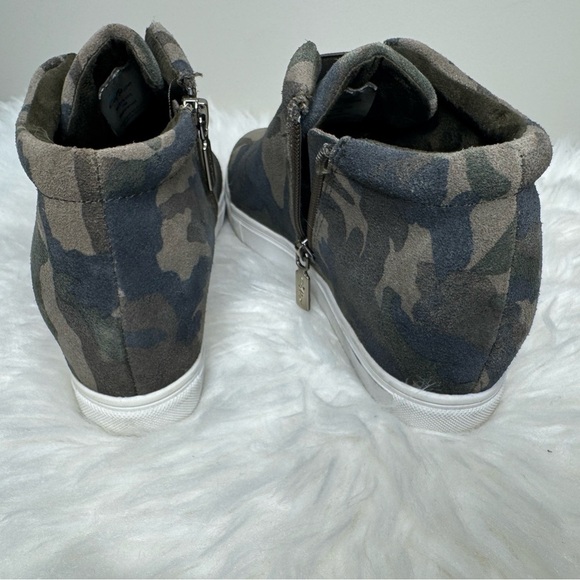 Waterproof Suede Wedge Sneaker Bootie - green size 7 - Picture 5 of 8